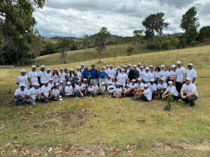 Aeropuerto Internacional del Cibao impulsa la reforestación en San José de las Matas con más de 17,000 plantas sembradas en la sierra